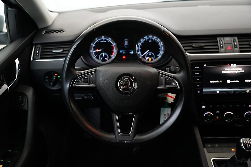 Škoda Octavia - fotka 18 z 27
