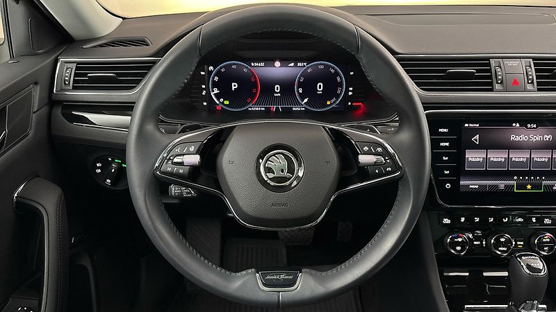 Škoda Superb 2.0 TDI DSG 4x4 L&K Combi - fotka 9 z 32