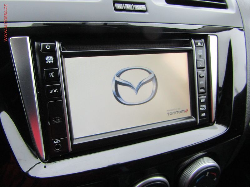 Mazda 5 (2012) 2.0i 7míst, autoAC - fotka 11 z 17