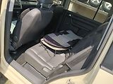 Volkswagen Touran 1.9 TDI Highline 7místný - náhled 14