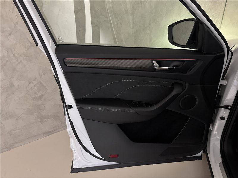 Škoda Kodiaq 2,0 TDi  DSG Sportline Virtual - fotka 20 z 50