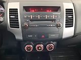 Mitsubishi Outlander (2013) 2.2 DI-D, 4X4, 7 míst - náhled 12