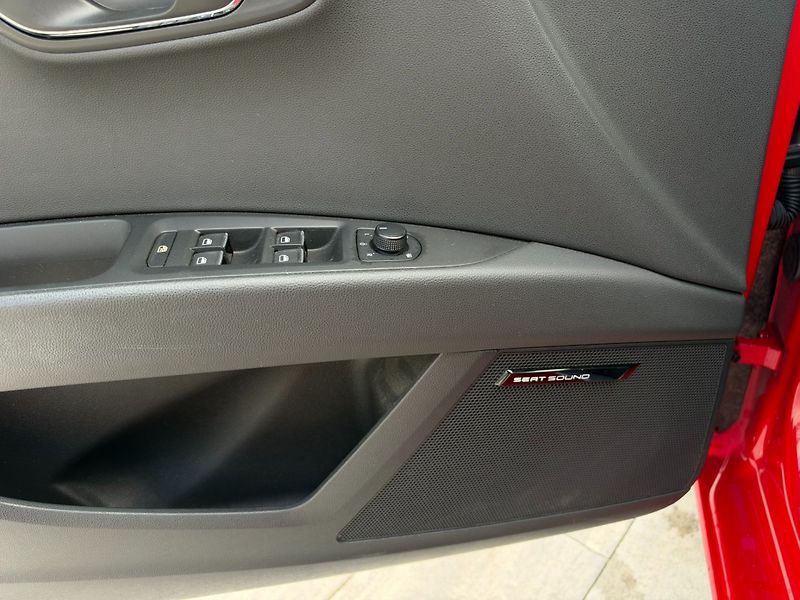 Seat Leon (2014) FR 1.4 TSI 90kW EA211 - fotka 27 z 39