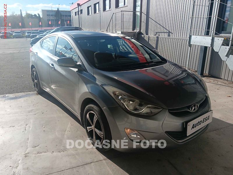 Hyundai Elantra (2011) 1.6i 16V, ČR, servis.kniha - fotografie inzerátu
