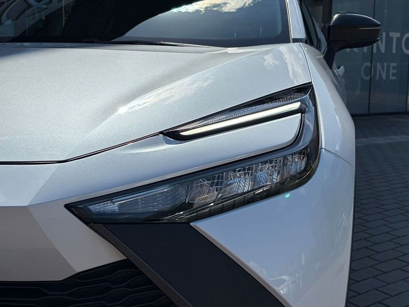 Toyota C-HR 1.8 Style - fotka 18 z 20