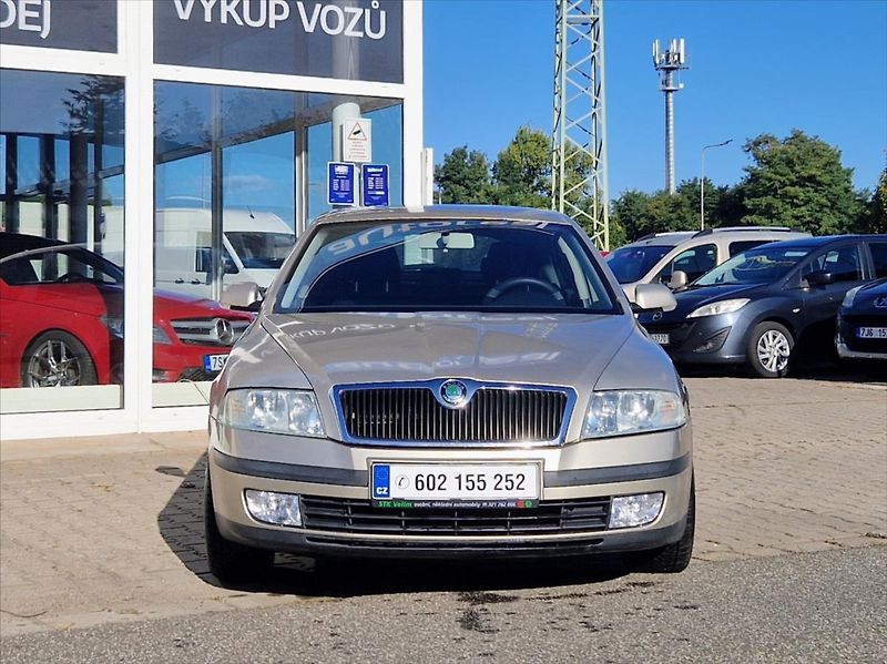 Škoda Octavia 2,0 TDi 103kW AC NOVÝ OLEJ - fotka 8 z 31