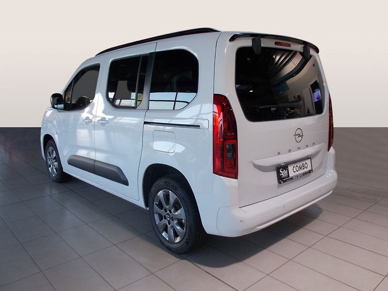 Opel Combo (2026) Edition Plus L1H1 1.2 TURBO (8 - fotka 3 z 34