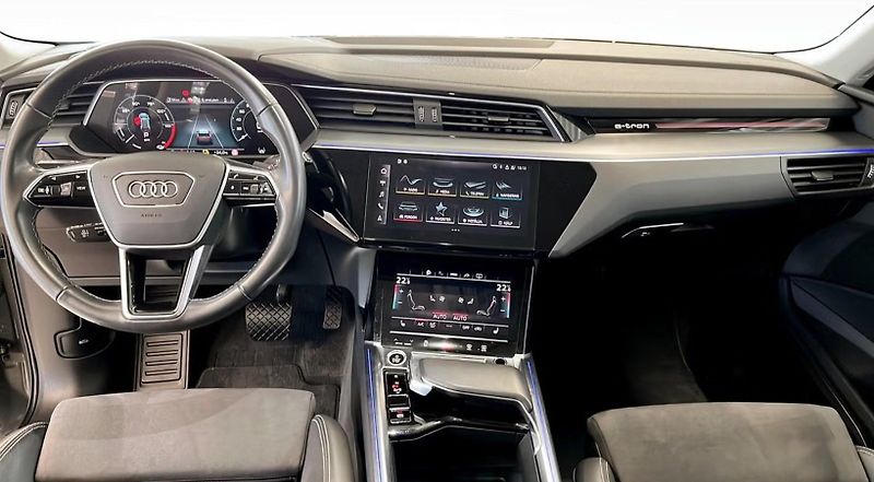 Audi Q8 e-tron 55 Q 360k Matrix Pano. Taž - fotka 13 z 21