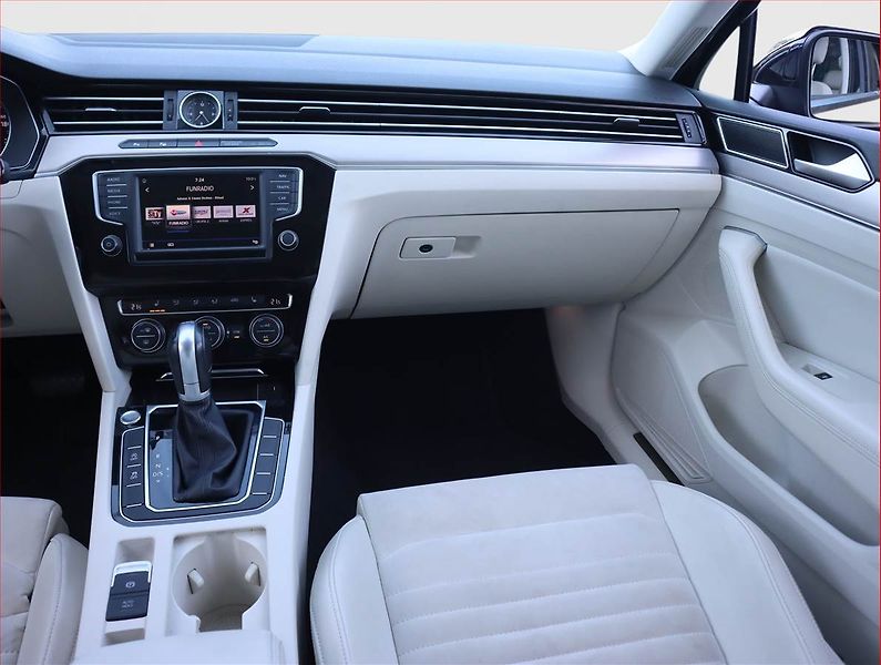 Volkswagen Passat (2017) Highline 2.0 TDI, 4X4 - fotka 8 z 21