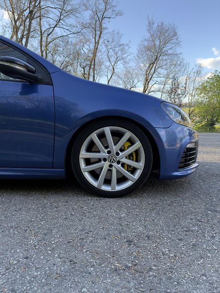 Volkswagen Golf (2012) 2.0 TSi, 4x4, R - fotka 3 z 17