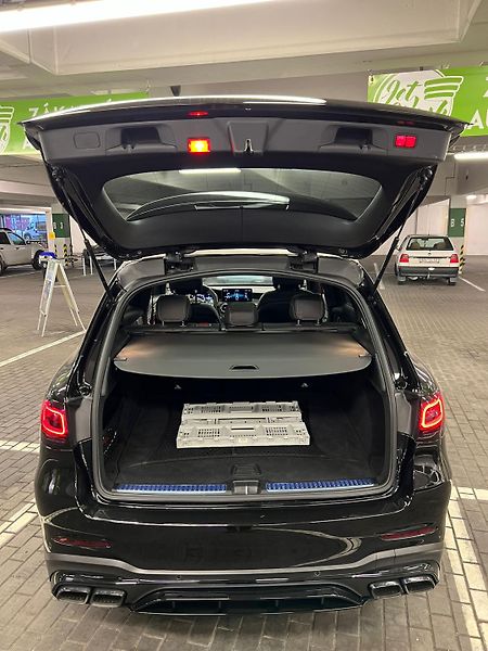 Mercedes-Benz GLC (2022) Mercedes-AMG GLC 63 S - fotka 6 z 14