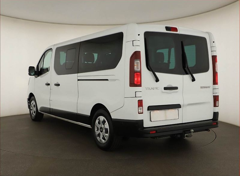 Renault Trafic (2025) 2.0 Blue dCi, Combi, 8 míst - fotka 4 z 18
