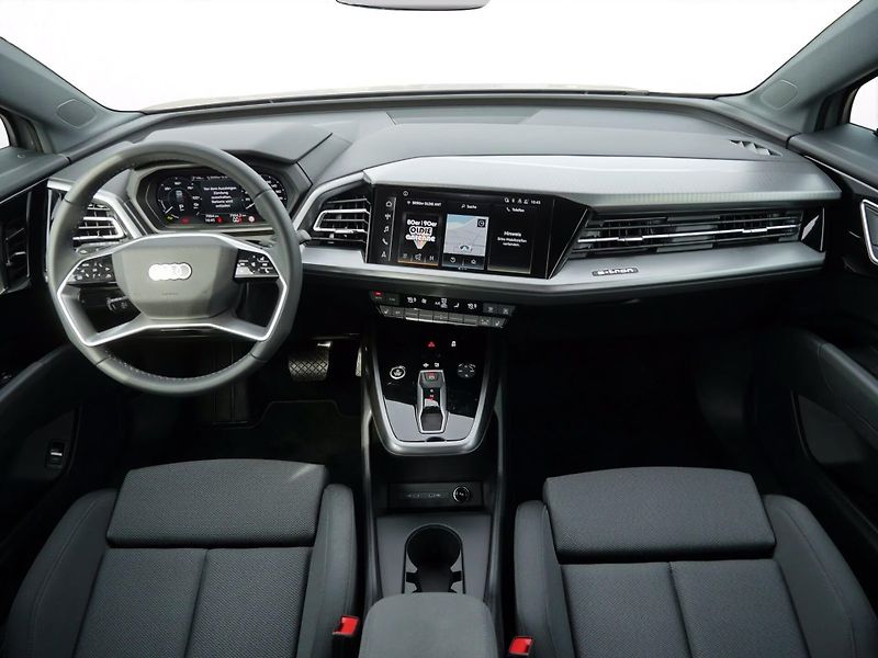 Audi Q4 e-tron 40 360 Ad.temp KESSY Asistence - fotka 8 z 14
