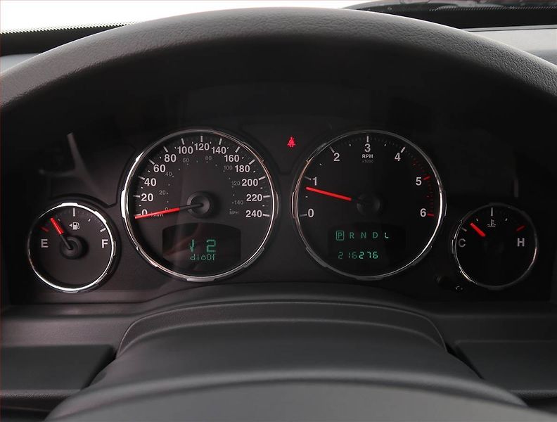 Jeep Cherokee (2009) 2.8 CRD, 4X4, Automat - fotka 11 z 18