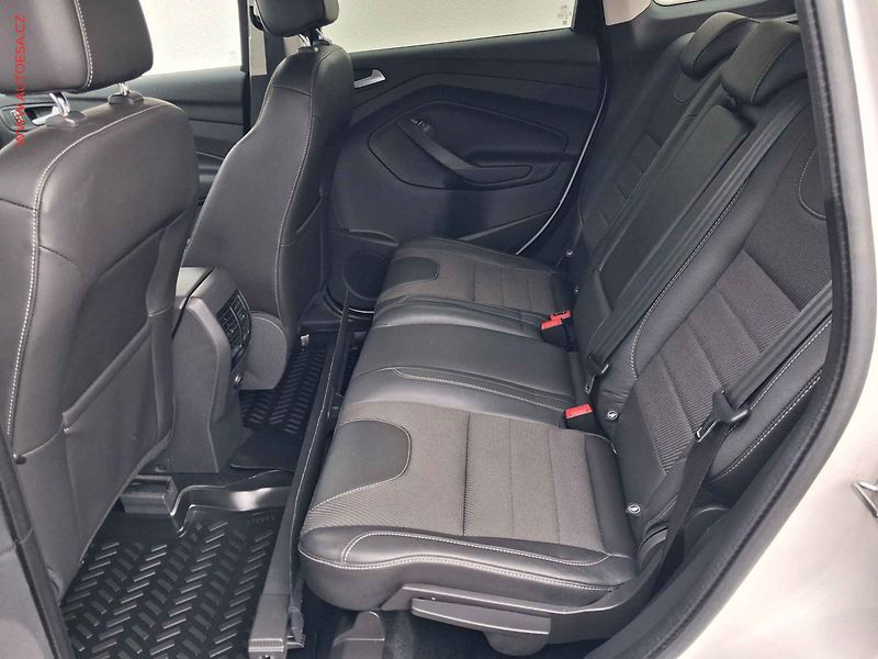 Ford Kuga (2016) 1.5 EB, Titanium, navi - fotka 10 z 19