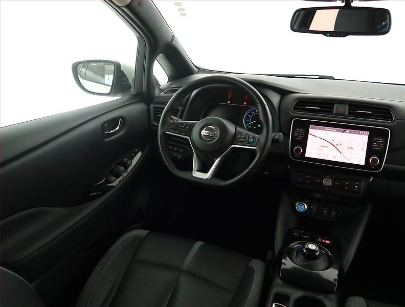 Nissan Leaf (2020) 62 kWh, SoH 87% - fotka 7 z 28