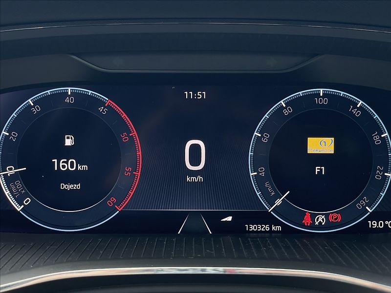 Škoda Octavia 2,0 TDI Combi Style LED+PDC - fotka 10 z 25