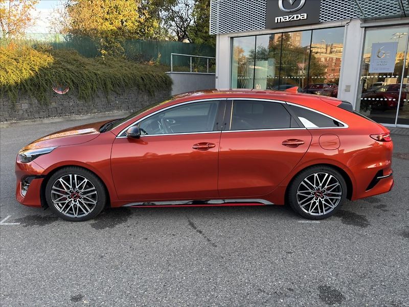 Kia ProCeed 1,6 TGDi 150kW AT GT ZÁRUKA - fotka 2 z 52