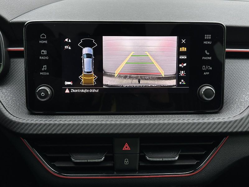 Škoda Kamiq 1.0TSi DSG Monte Carlo 116PS M - fotka 23 z 34