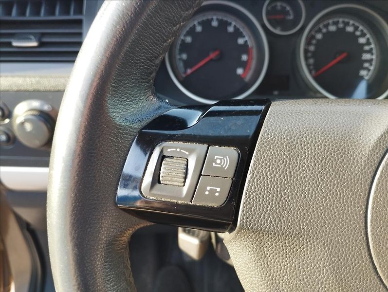 Opel Zafira 1,8 i 103KW 1.MAJITEL, NOVÉ ČR - fotka 14 z 17