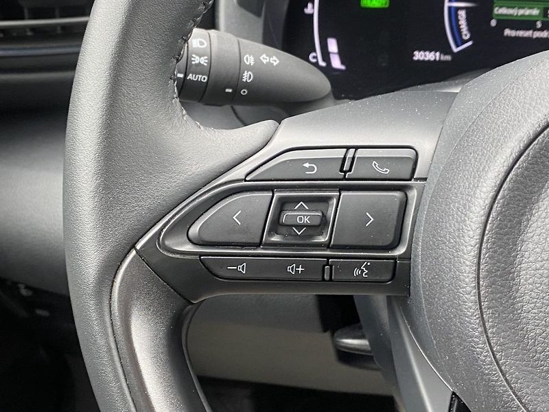 Toyota Yaris Cross 1.5HEV, ČR-1m, Style, DPH - fotka 17 z 26