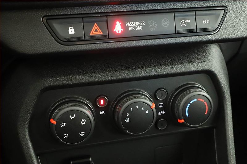 Dacia Sandero (2021) 1.0 TCe, ČR,1.maj, Serv.kniha - fotka 10 z 13