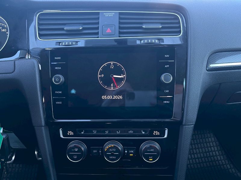 Volkswagen Golf (2020) VARIANT CL 1,0 TSI BMT OPF 6G - fotka 20 z 32