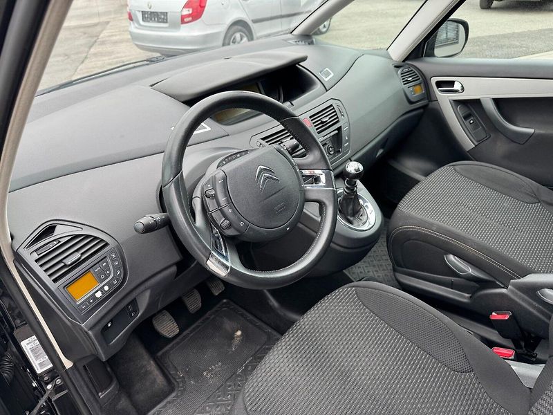 Citroën C4 Picasso (2011) 1,6 HDI 82 KW - fotka 11 z 31