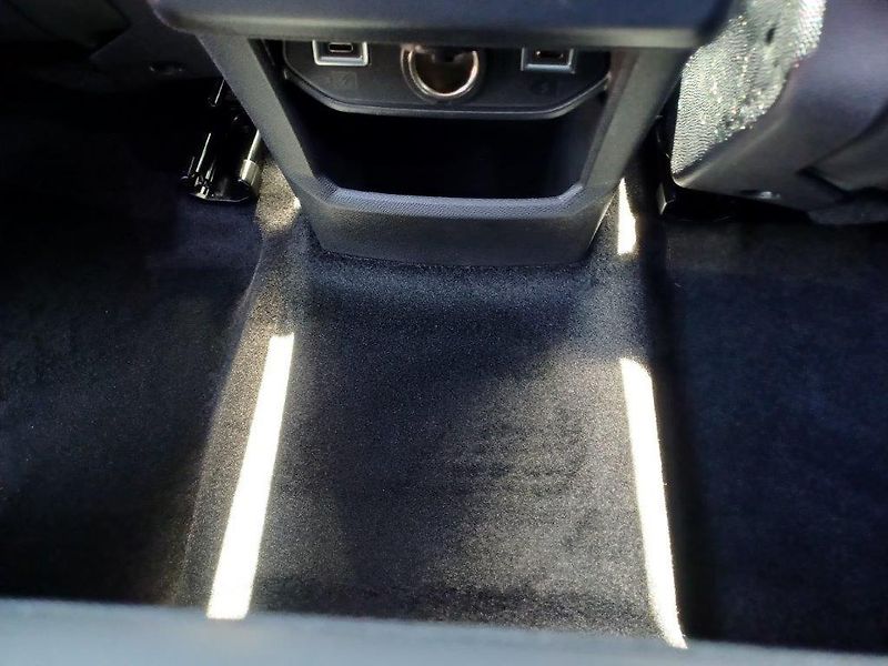 Peugeot 3008 (2026) BUSSINES  Hybrid 145 e-DCS6 - fotka 20 z 33