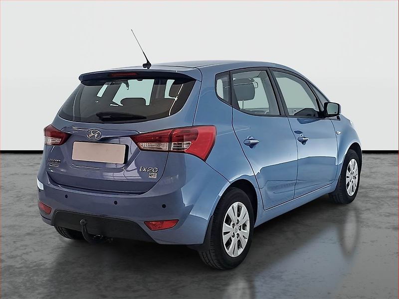 Hyundai ix20 (2013) 1.4 CVVT, Park. senzory - fotka 5 z 16