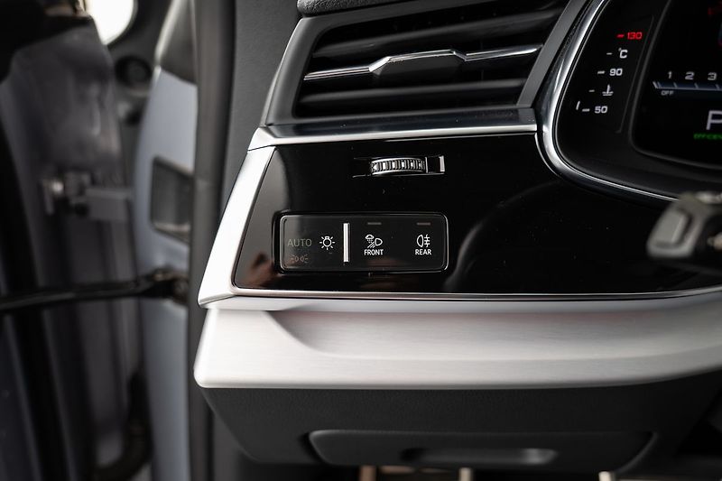 Audi SQ8 4.0 TDI/Bang&Olufsen/360/Pano - fotka 20 z 27