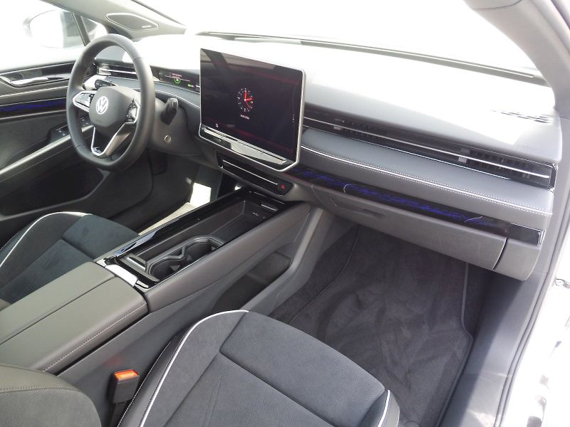 Volkswagen ID.7 Tourer (2026) Pro S People 210 kW, kap. 86 k - fotka 8 z 32