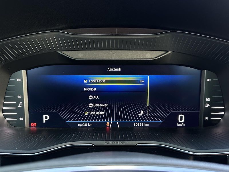 Škoda Superb Combi Style+ 2.0TDi 150PS DSG - fotka 22 z 47
