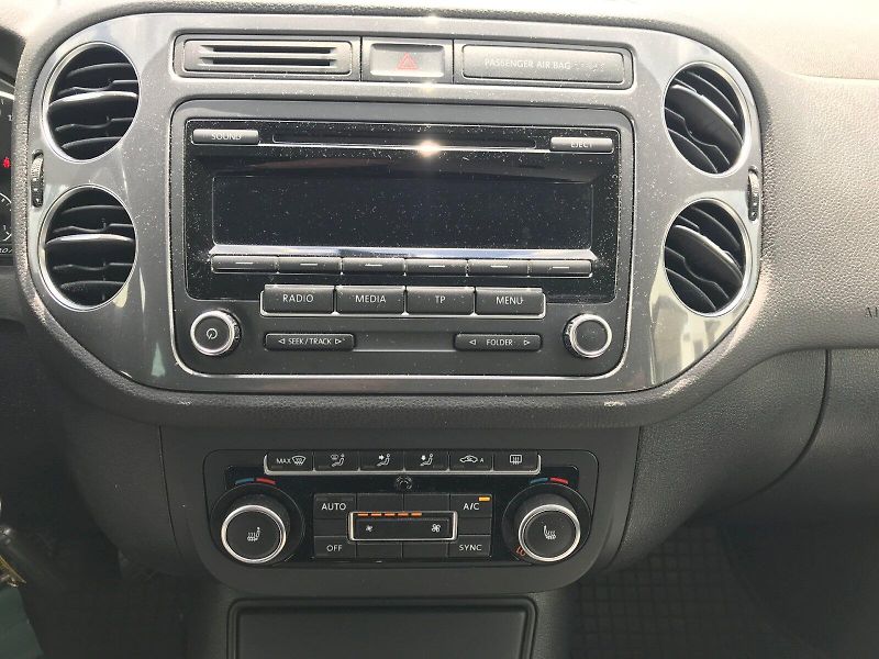 Volkswagen Tiguan (2021) 2,0 TDI 4Motion - fotka 9 z 22