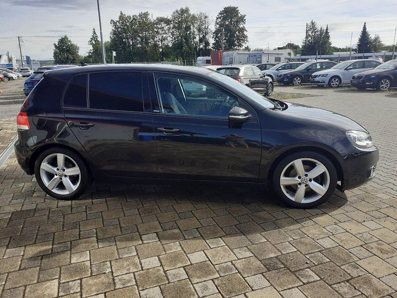 Volkswagen Golf (2011) VI 1.2 TSi - fotka 3 z 41