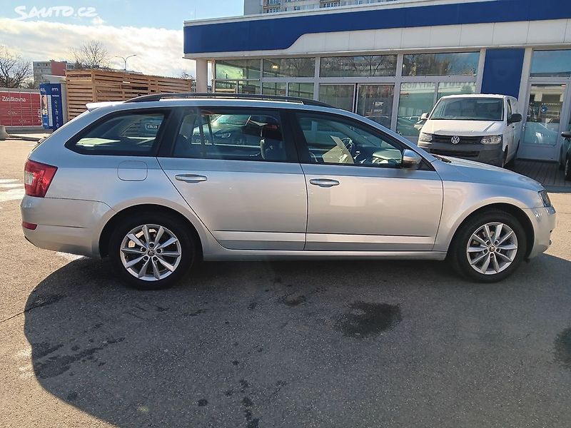 Škoda Octavia 1.6 TDI 81kW - fotka 5 z 27