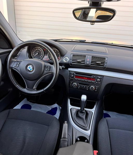 BMW Řada 1 (2010) (E87) LCI SPORTOVNÍ HATCHBACK - fotka 8 z 24