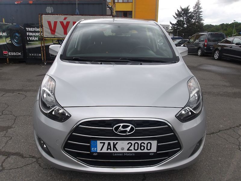 Hyundai ix20 1,6i 91kW NAJ.56000km !!! 1.MA - fotka 2 z 30