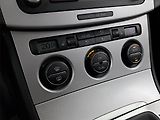 Volkswagen Passat (2009) 1.8 TSI, po STK, Tažné - náhled 13