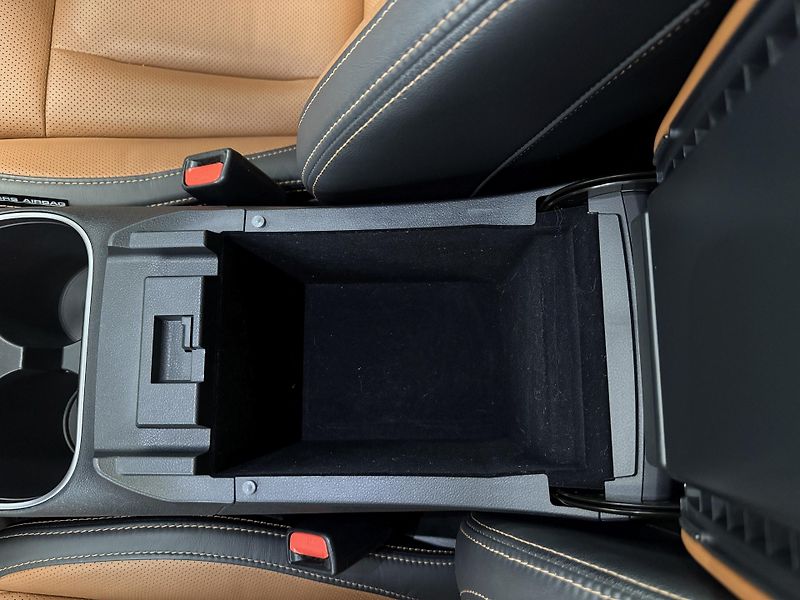 Subaru Outback 2.5i Touring Lin., CZ, 1. maj - fotka 37 z 48