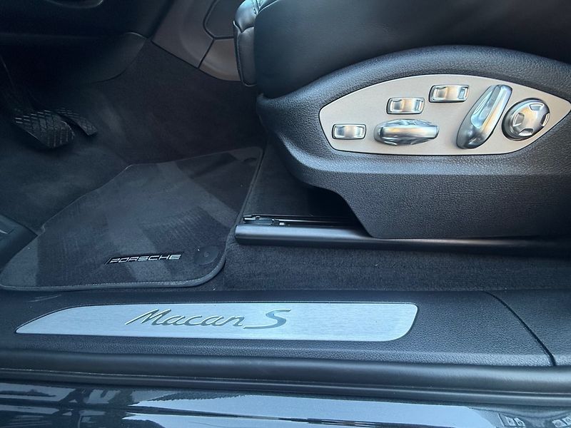 Porsche Macan (2023) S-Záruka  ! Nezávislé topení ! - fotka 15 z 29