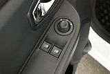 Renault Clio (2015) 1.5 dCi, Navi, Tempomat - náhled 11