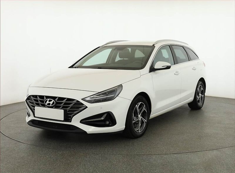 Hyundai i30 (2023) 1.0 T-GDI, Automat, Serv.kniha - fotka 2 z 17