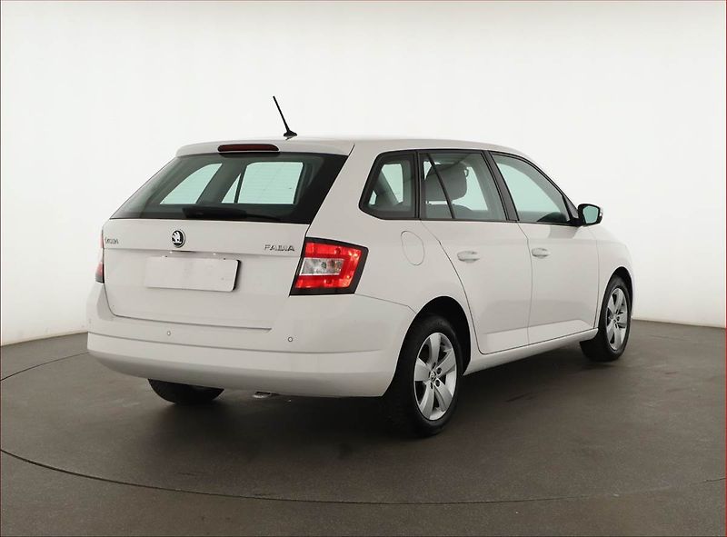Škoda Fabia (2018) Ambition Plus 1.0 TSI - fotka 5 z 12