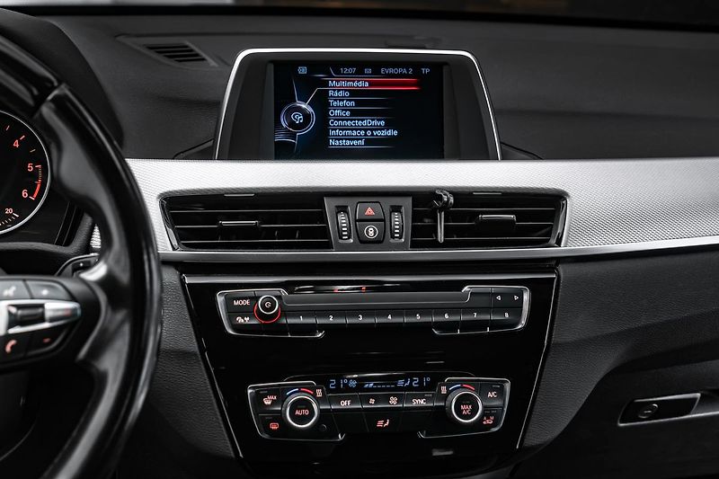 BMW X1 - fotka 13 z 18
