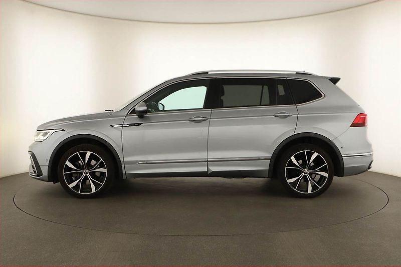Volkswagen Tiguan Allspace (2022) R-Line 2.0 TSI - fotka 3 z 17