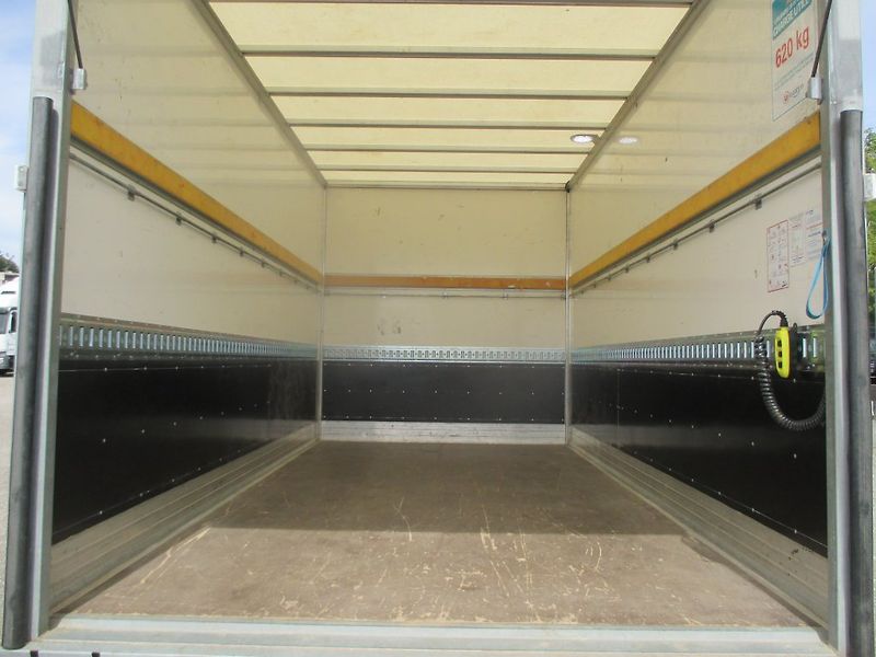 Iveco Daily 35C16, 2,3l, 8 palet HČ - fotka 12 z 26
