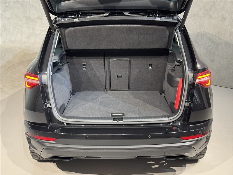 Škoda Karoq 2,0 TDi  DSG 4x4 Style Virtual - fotka 11 z 45