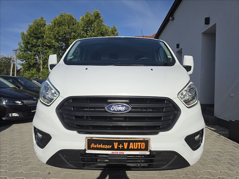 Ford Transit Custom 2,0 TDCi 96KW L2H1 - fotka 2 z 38