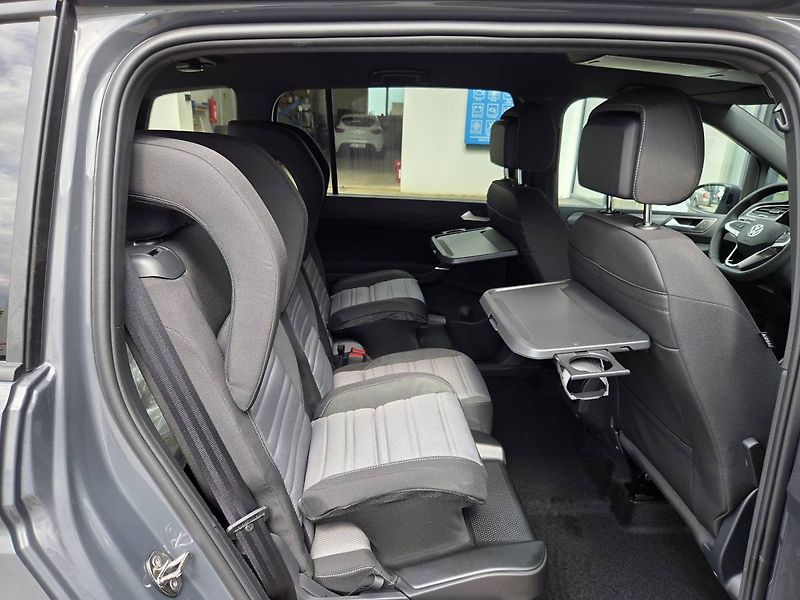 Volkswagen Touran (2026) 1.5 TSI R-line DSG 7míst - fotka 40 z 46